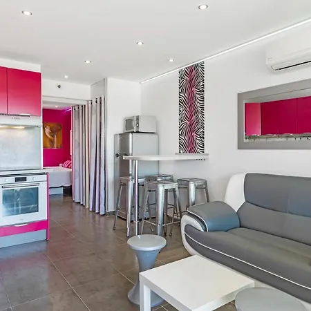 Emplacement N°1 Port Nature 4, Coursive Vue Mer, 2eme Etage, Village Naturiste Appartement