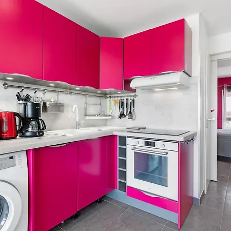 Emplacement N°1 Port Nature 4, Coursive Vue Mer, 2eme Etage, Village Naturiste *
