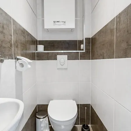 Emplacement N°1 Port Nature 4, Coursive Vue Mer, 2eme Etage, Village Naturiste Appartement